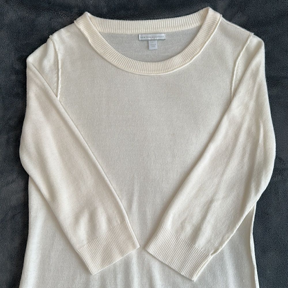 New York & Company 3/4 Sleeve Ivory Crewneck Sweater Size Large